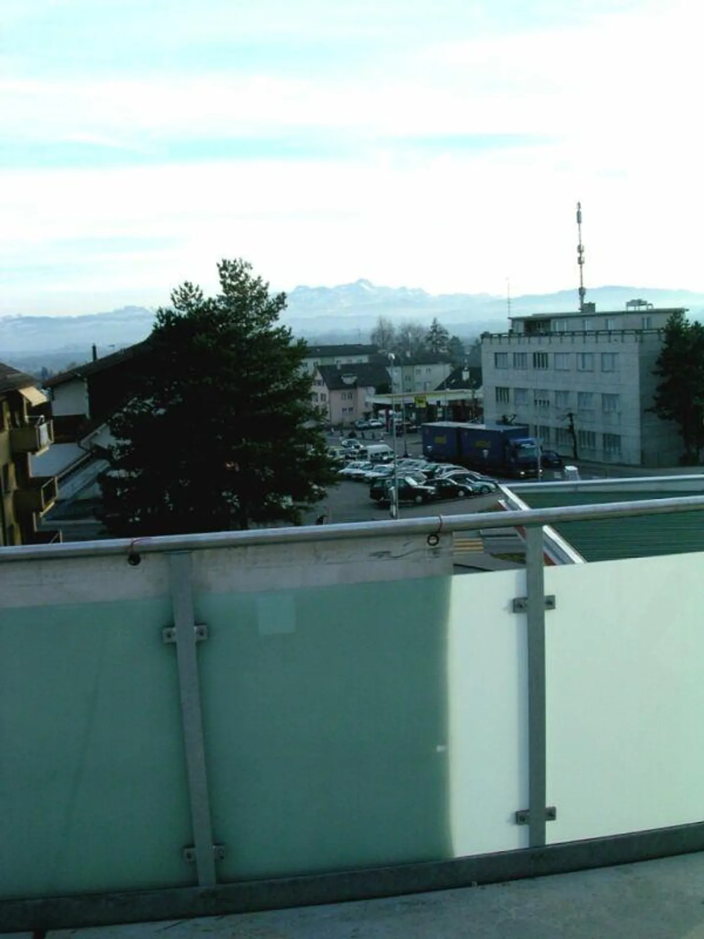 Helle 2.5-Zi-Penthouse mit Balkon - Foto 2 von 10