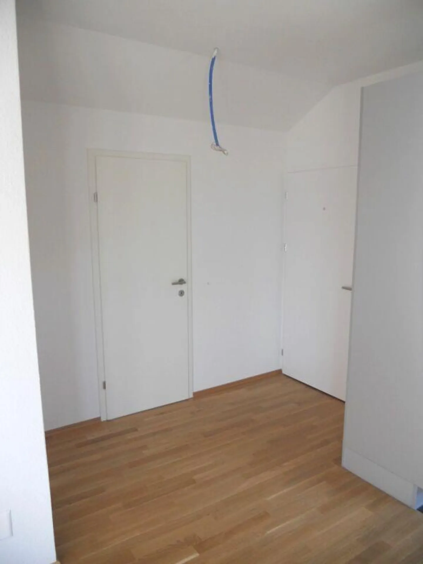 Helle 2.5-Zi-Penthouse mit Balkon - Foto 3 von 10