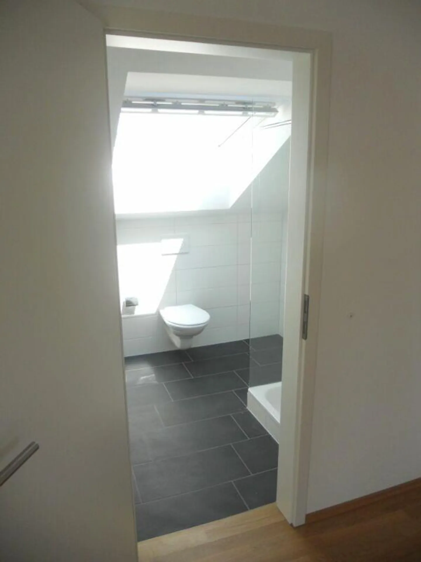 Helle 2.5-Zi-Penthouse mit Balkon - Foto 8 von 10