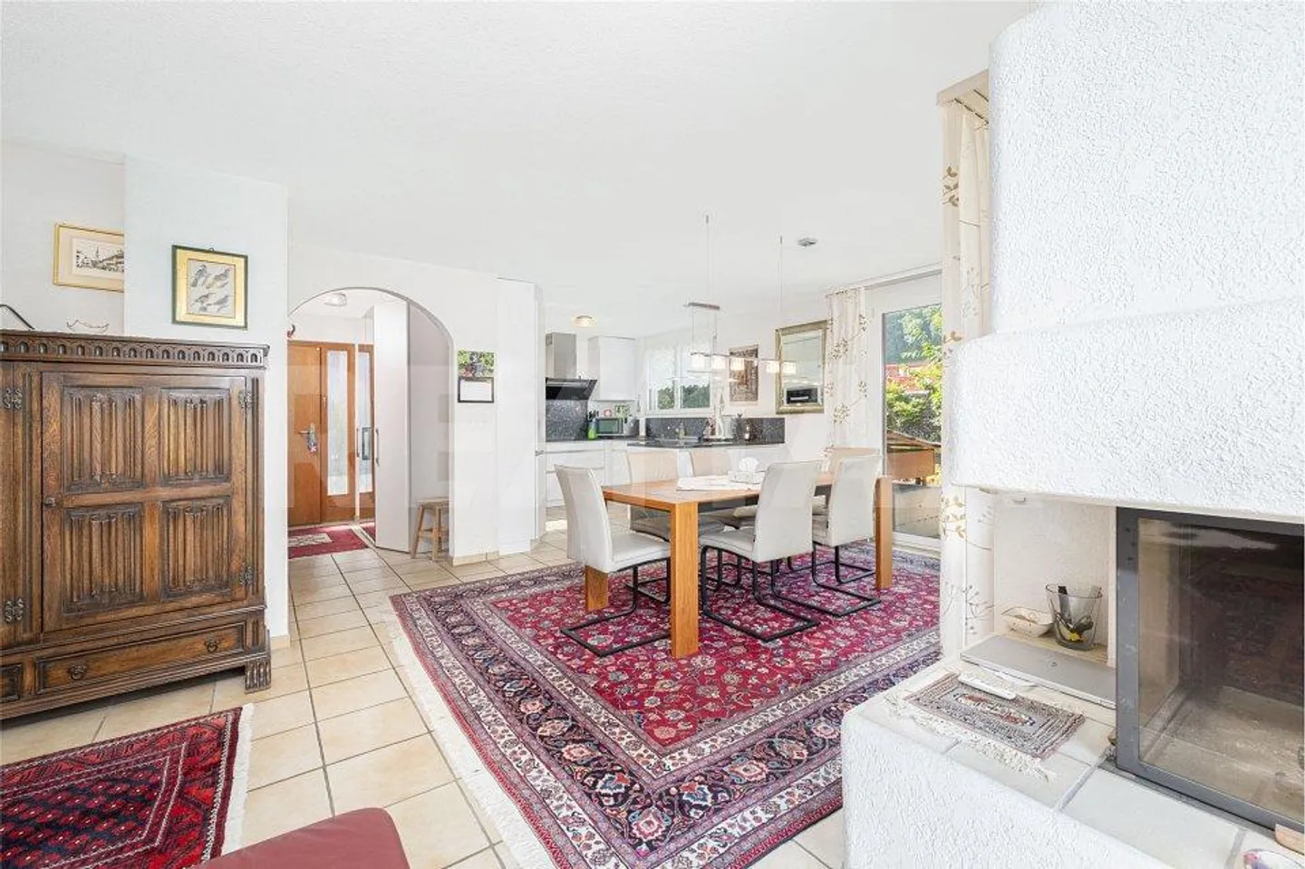 Maison individuelle avec véranda et piscine couverte - Photo 6 sur 13