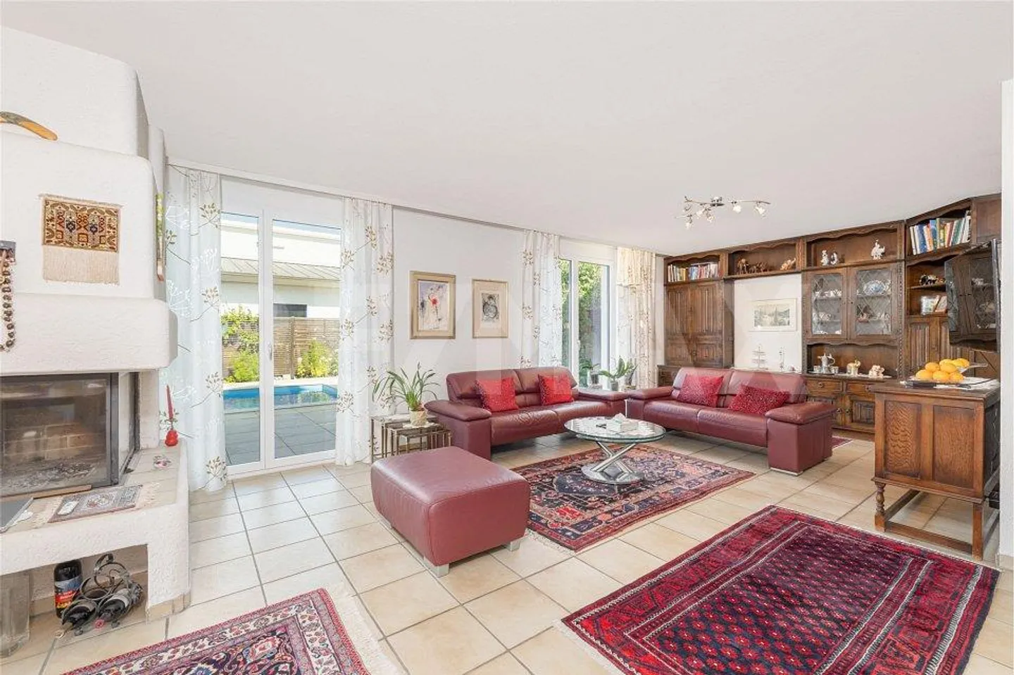 Maison individuelle avec véranda et piscine couverte - Photo 7 sur 13