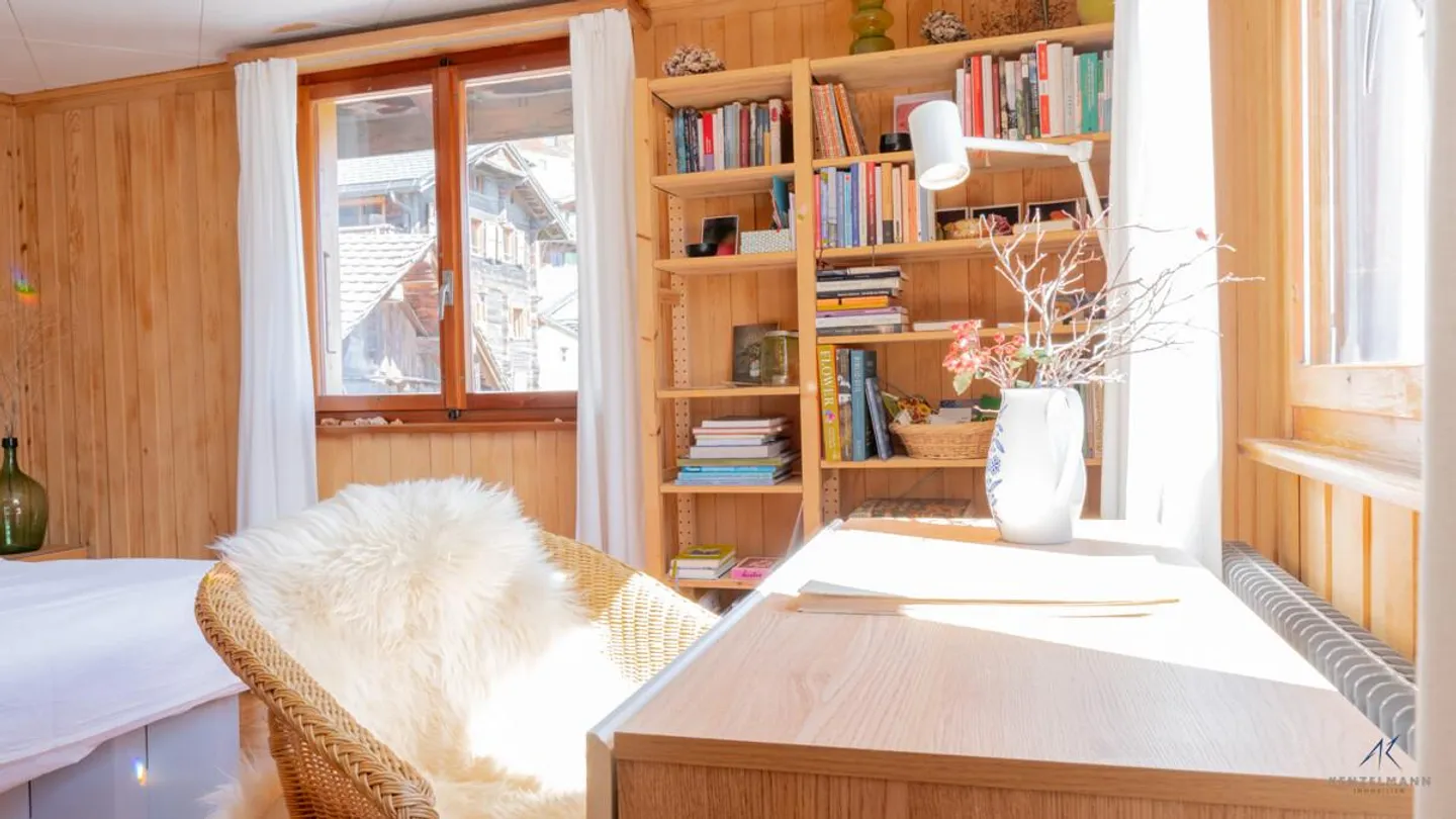 Cozy apartment with fantastic views in Guttet - Photo 11 of 31