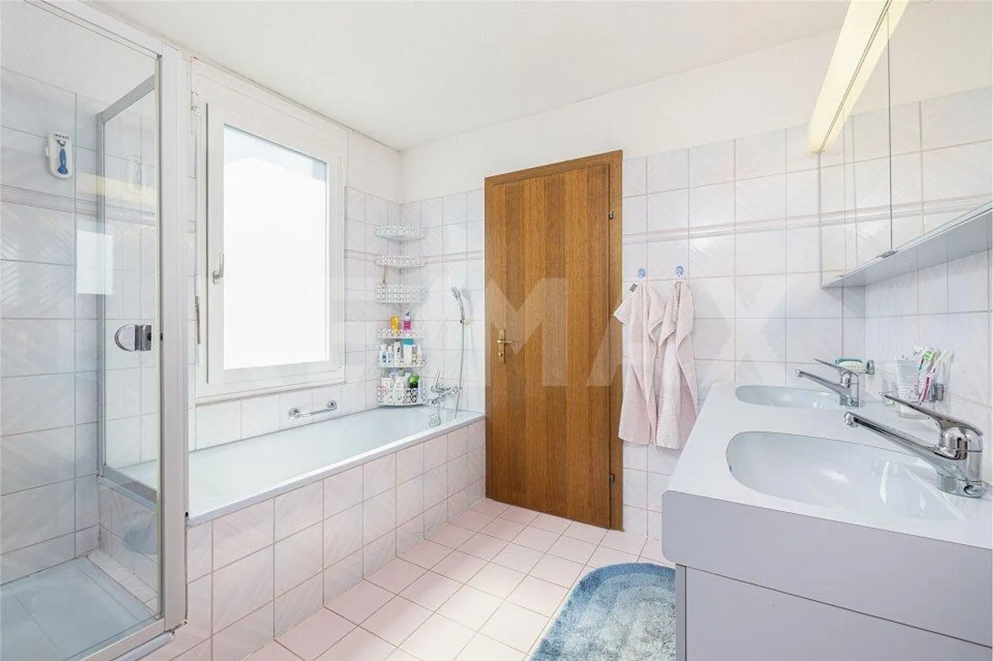 Maison individuelle avec véranda et piscine couverte - Photo 9 sur 13