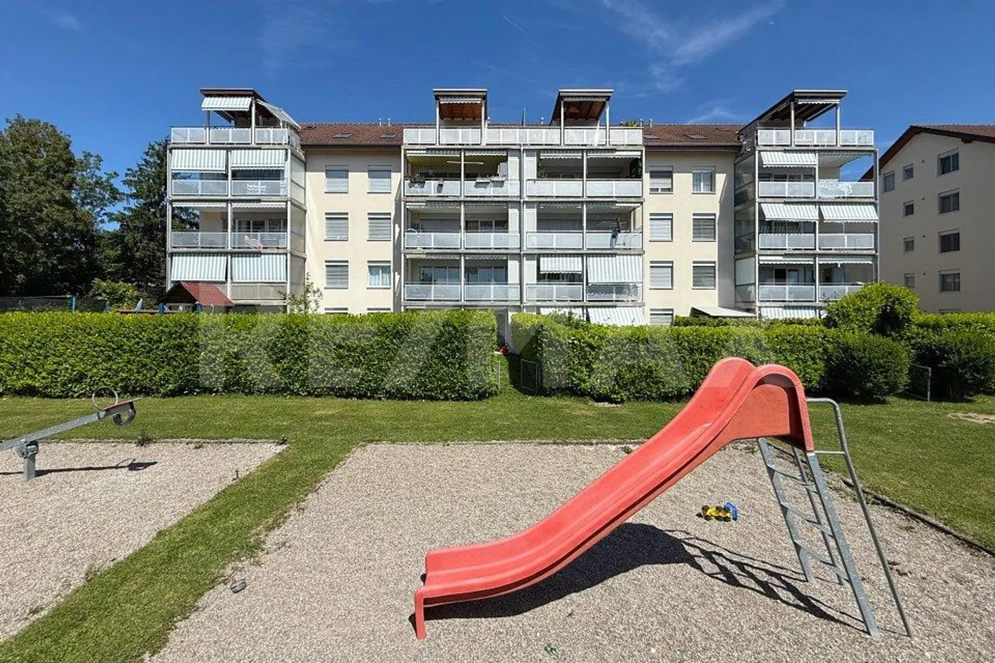 Beaucoup d'espace pour toute la famille - appartement moderne de 5½ pièces dans un endroit calme - Photo 1 sur 13