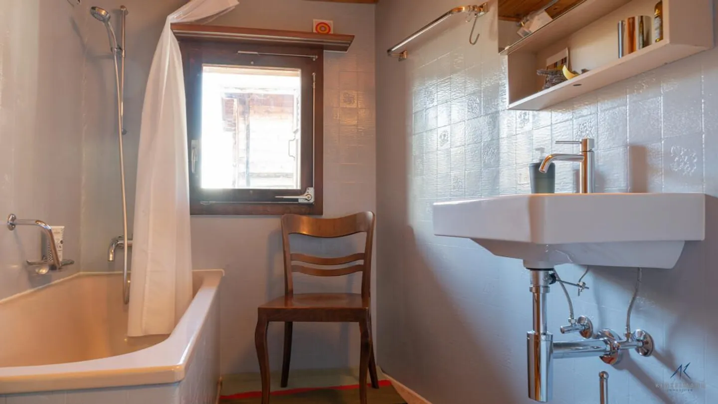 Cozy apartment with fantastic views in Guttet - Photo 21 of 31