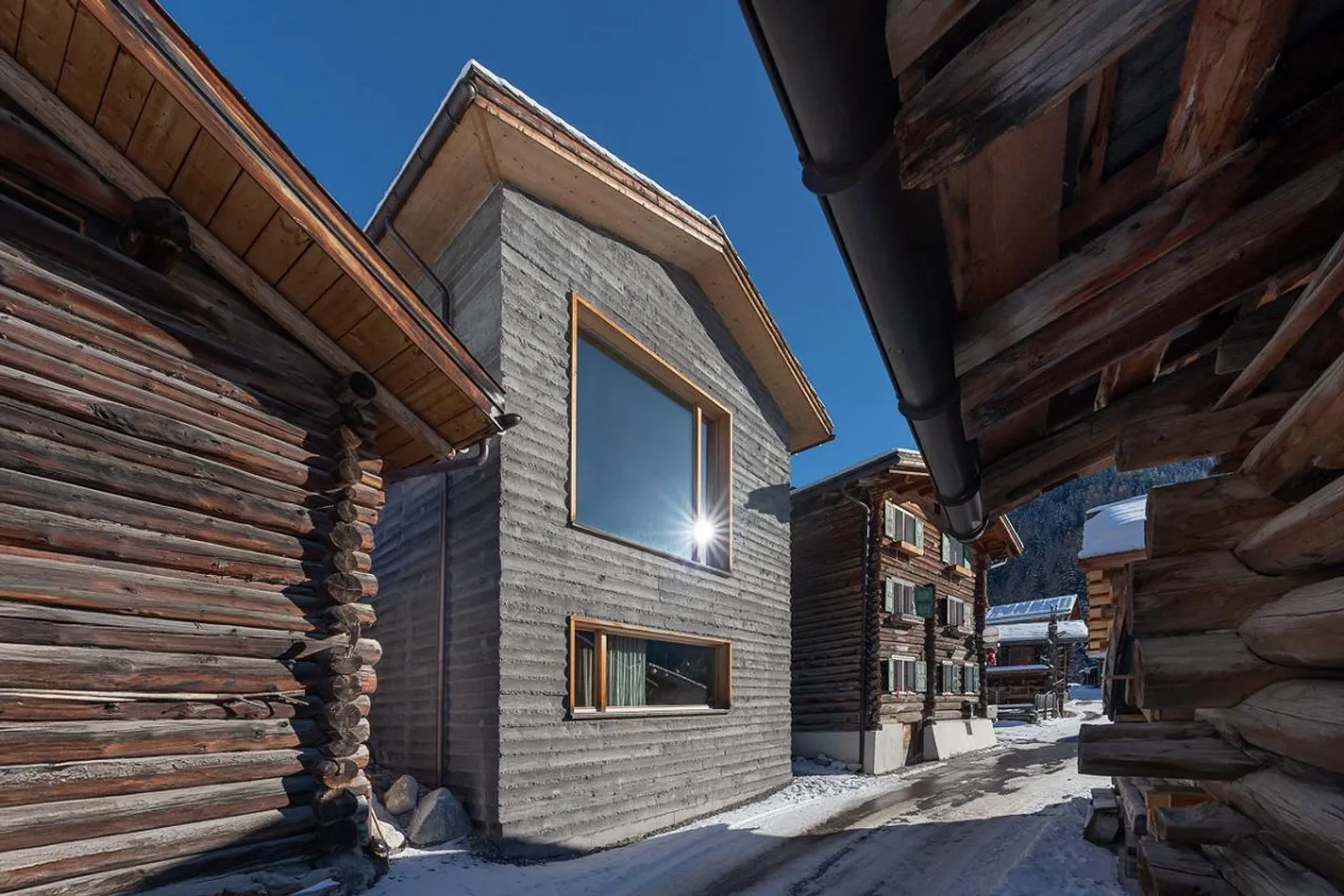 Moderne 4.5-Zimmer-Maisonettewohnung in Davos Monstein (Erstwohnung) - Foto 1 von 12