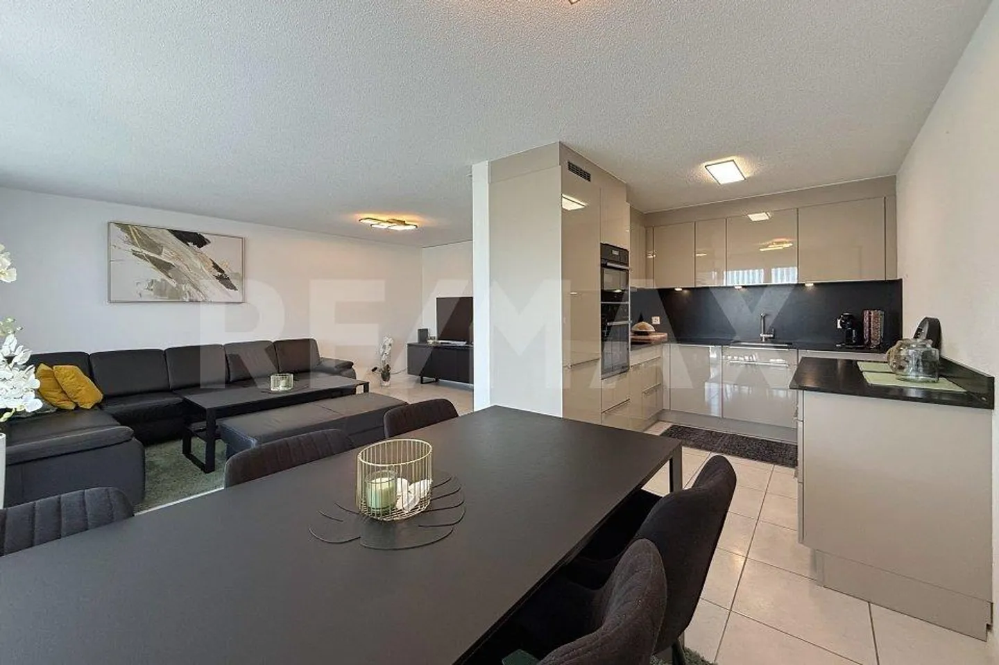 Beaucoup d'espace pour toute la famille - appartement moderne de 5½ pièces dans un endroit calme - Photo 10 sur 13