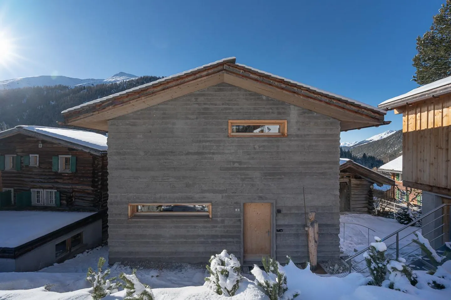 Moderne 4.5-Zimmer-Maisonettewohnung in Davos Monstein (Erstwohnung) - Foto 2 von 12