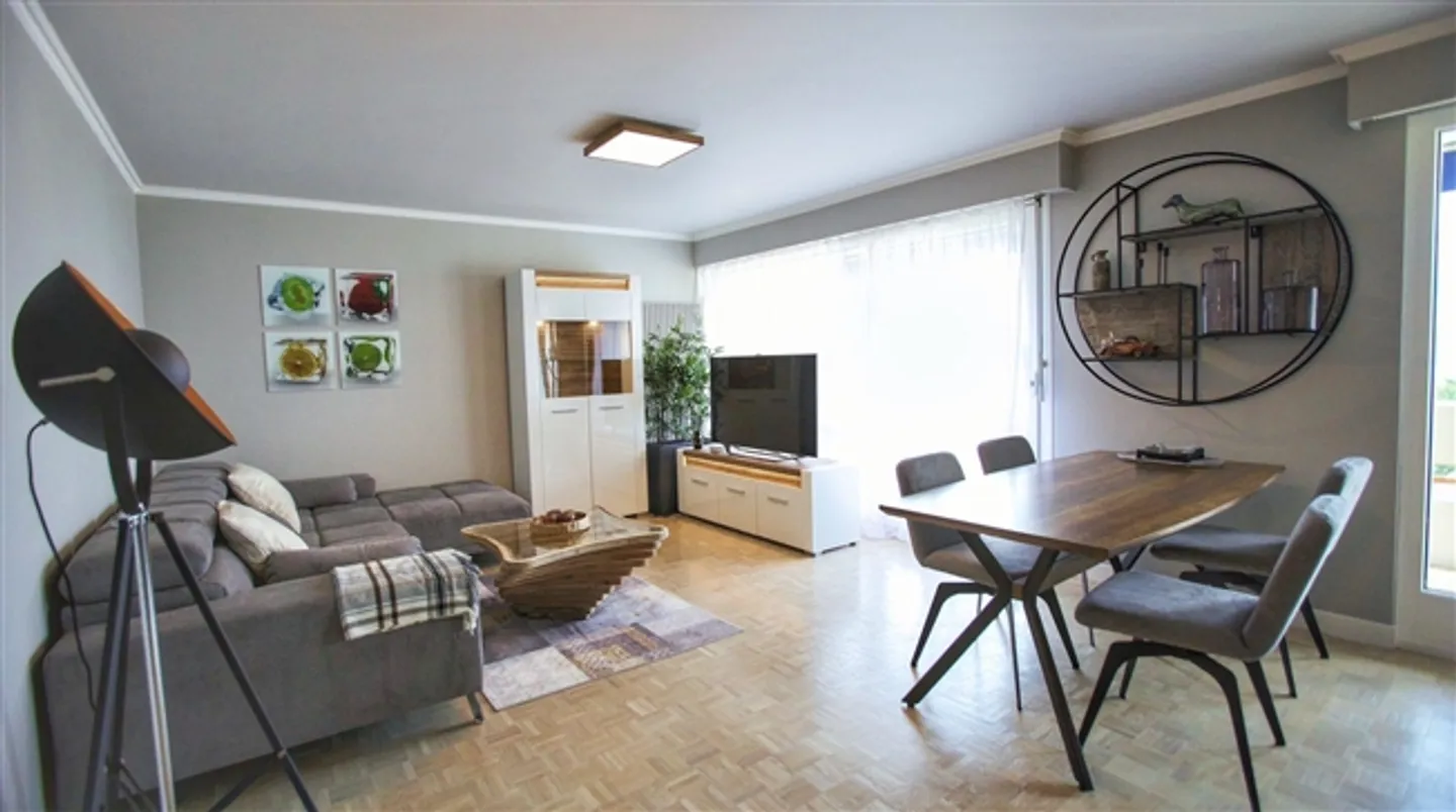 Appartement à louer, Rue des Vaudrès, à Riviera-Pays-d'Enhaut, Suisse - Photo 6 sur 9