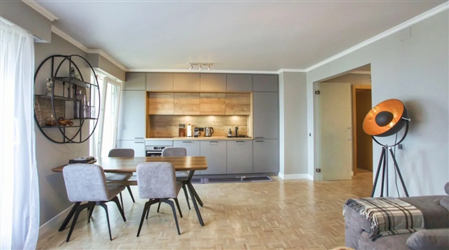 Appartement à louer, Rue des Vaudrès, à Riviera-Pays-d'Enhaut, Suisse - Photo 9 sur 9