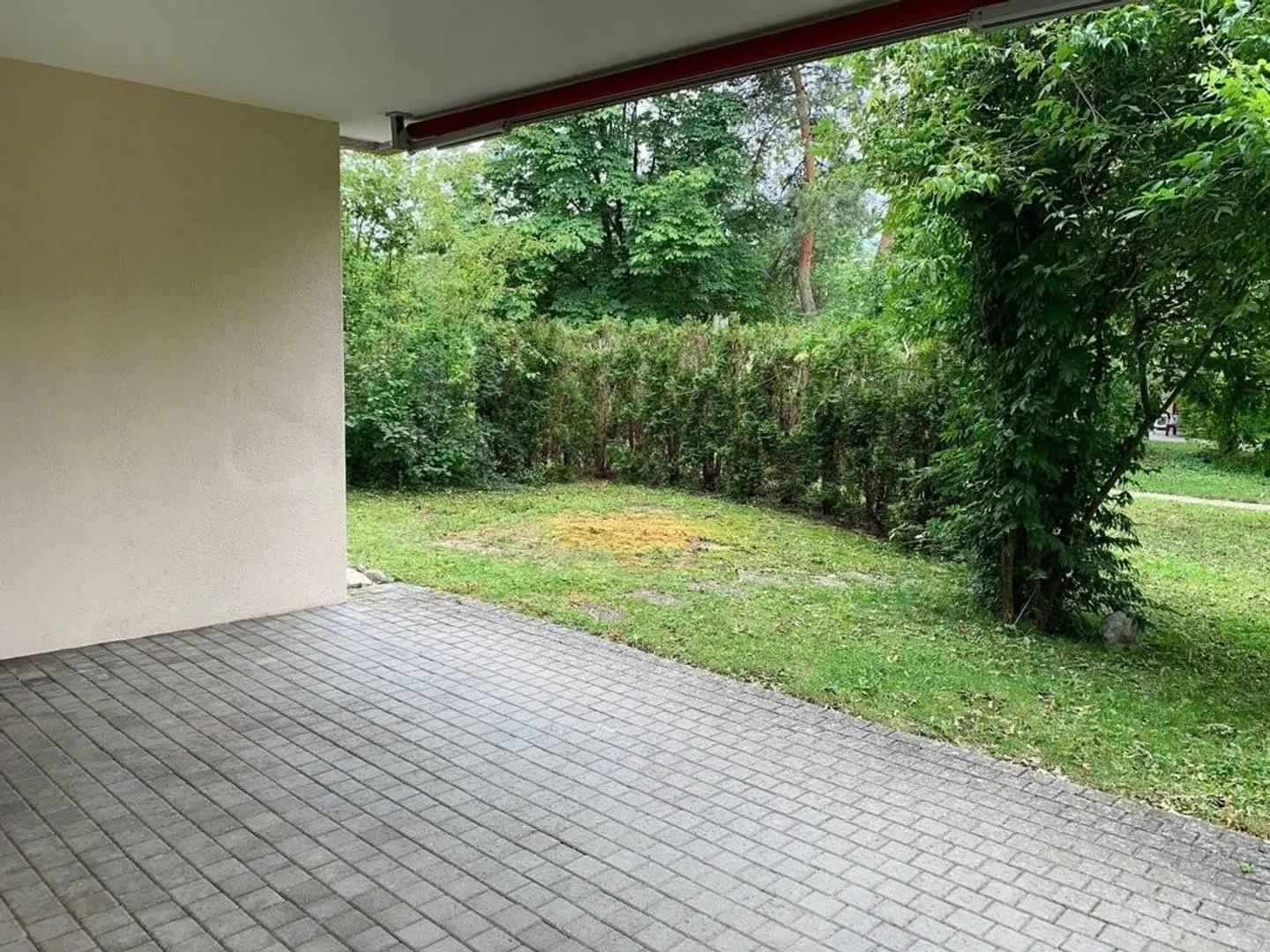 Parterrewohnung mit Sitzplatz und Blick ins Grüne - Foto 5 von 12