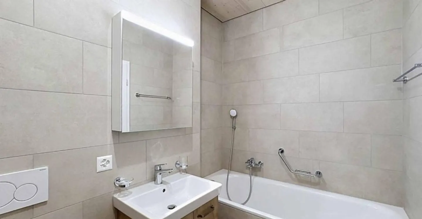 Ultimo piano 4.5 stanze - Foto 6 di 12