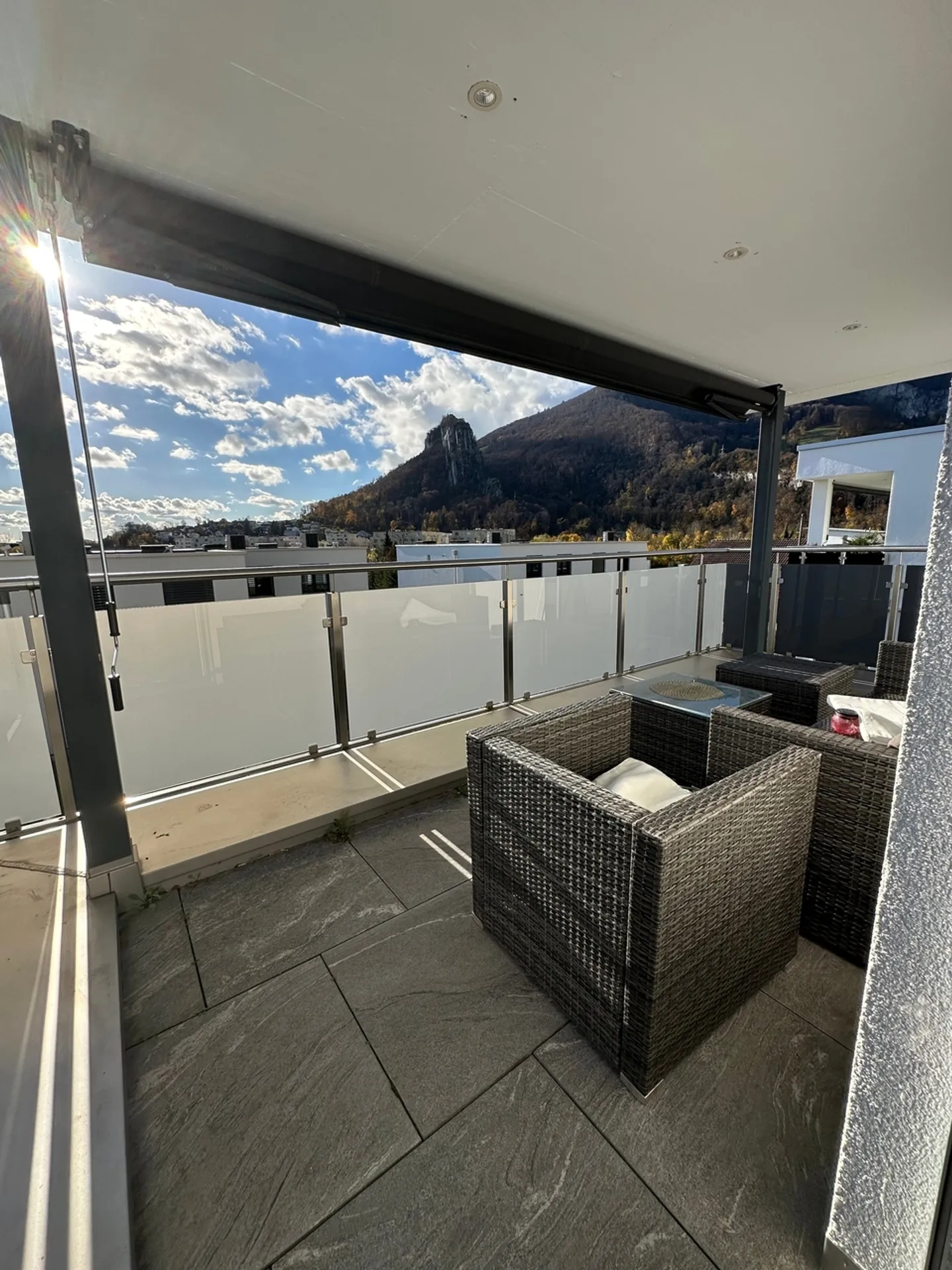 Maison individuelle de 6,5 pièces adaptée aux familles avec jardin spacieux dans un emplacement central - Photo 11 sur 13