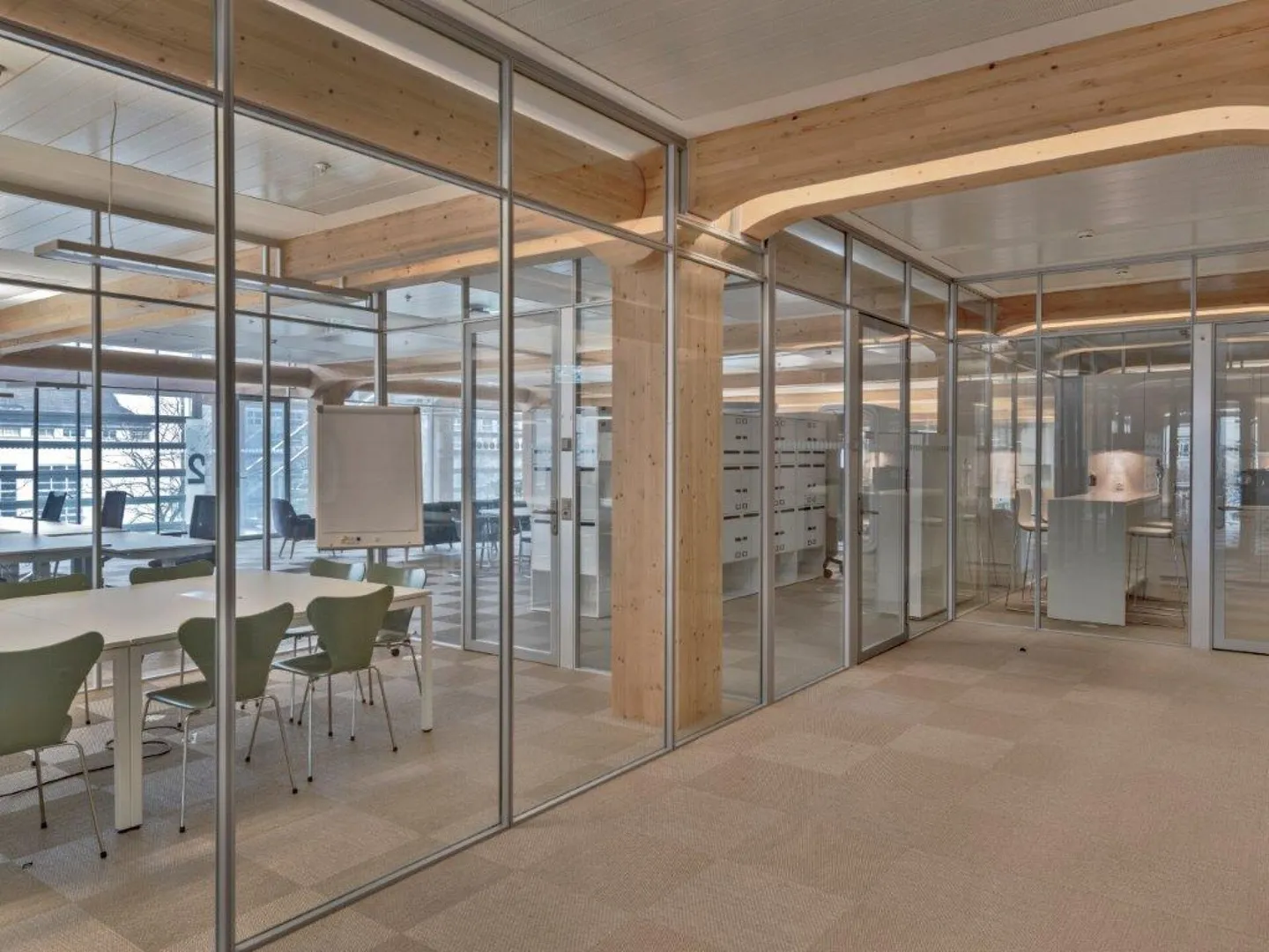 Plug & Play dans le quartier animé 4 - Photo 5 sur 8