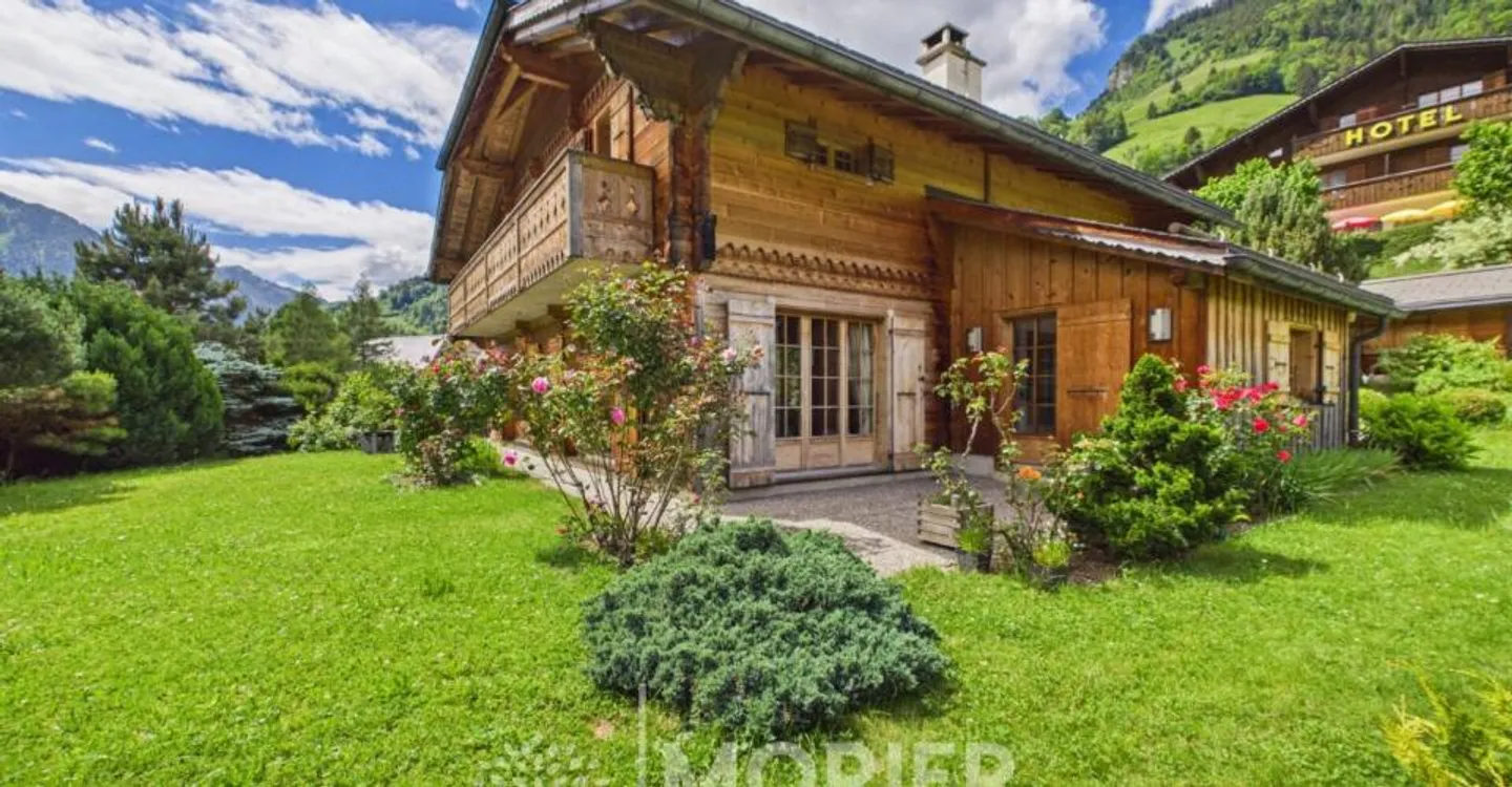 Superb chalet for sale in Rossinière - Photo 3 of 13