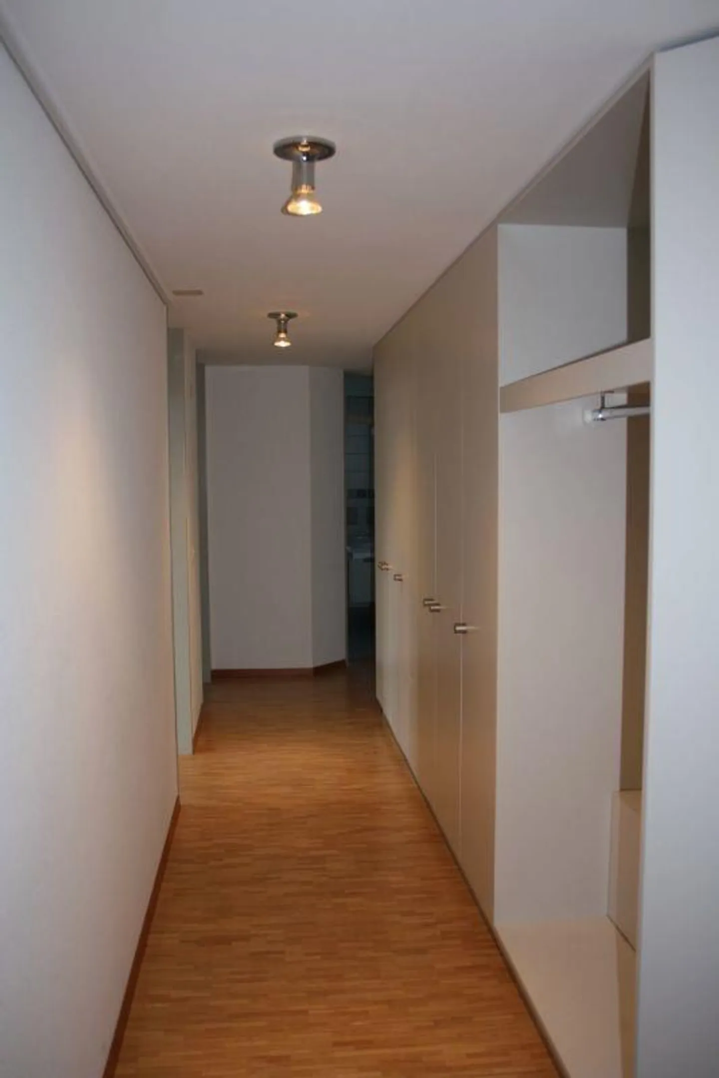 Appartamento moderno e spazioso al 2° piano - Foto 6 di 16