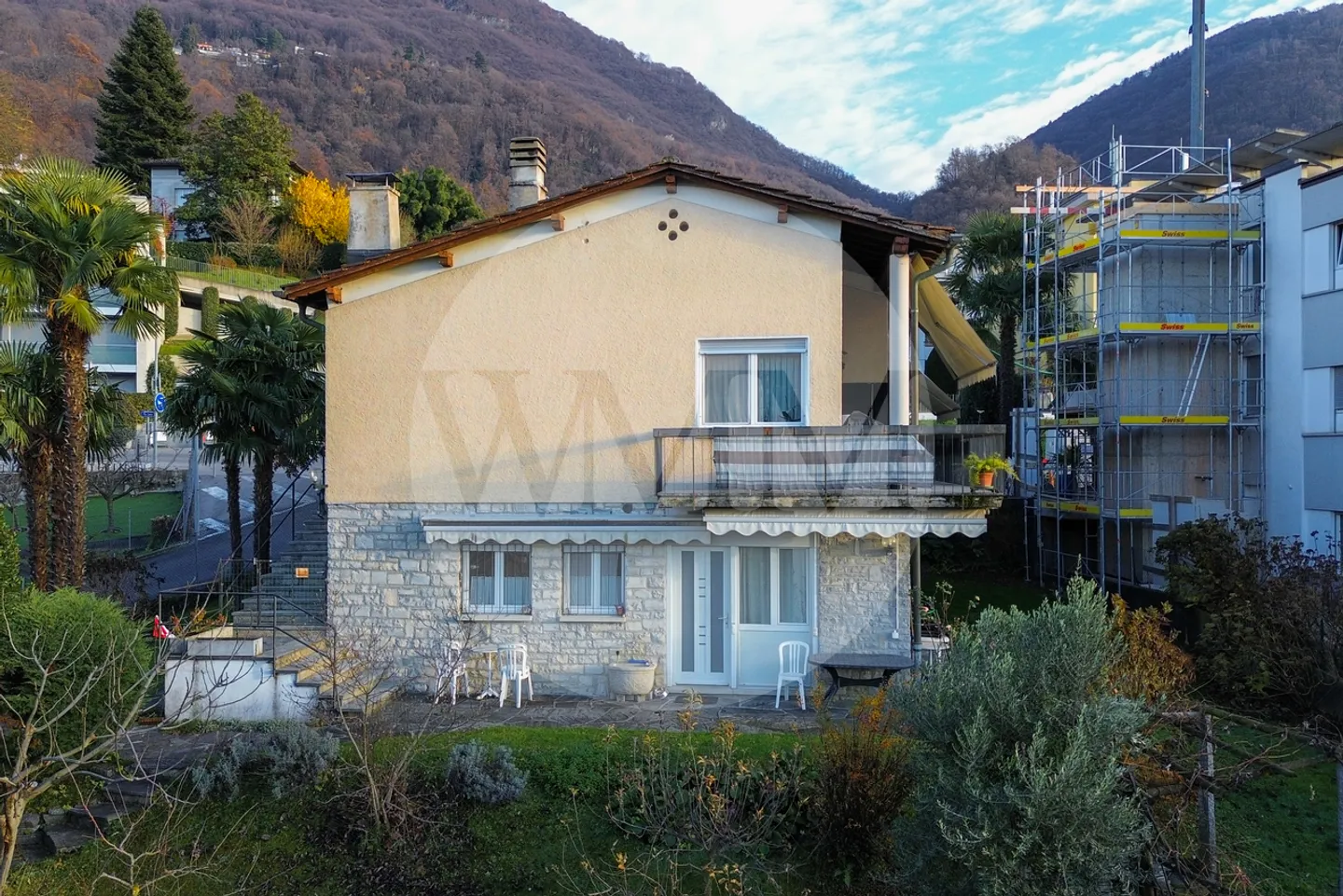 EINZELHAUS MIT GARTEN UND ZU WERTENDEN RÄUMEN - Foto 3 von 8