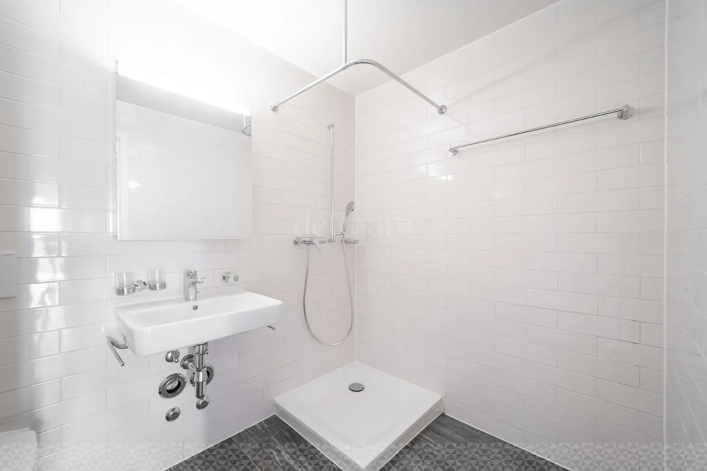 4.5 Room Bright Apartment Near Sébeillon - Photo 11 of 11