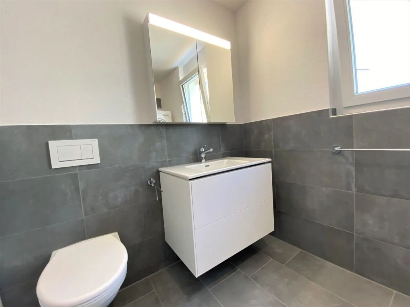 Appartement de 2,5 pièces au rez-de-chaussée avec orientation sud - Photo 9 sur 11