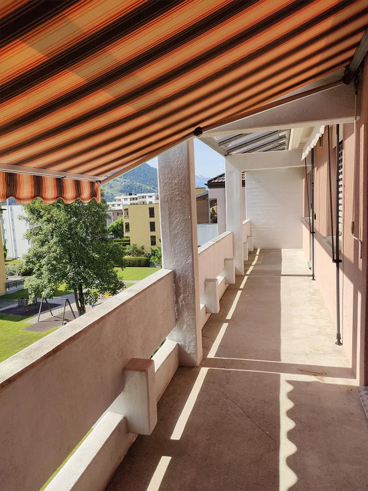 Appartamento luminoso 2.5 locali - Foto 4 di 6