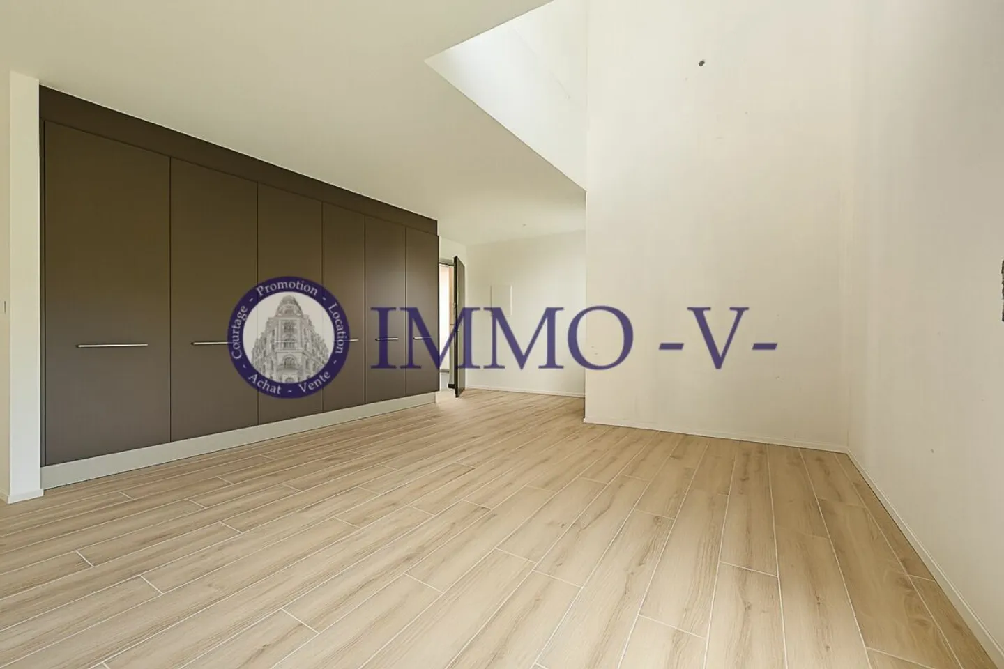 Appartement à vendre - Photo 2 sur 7