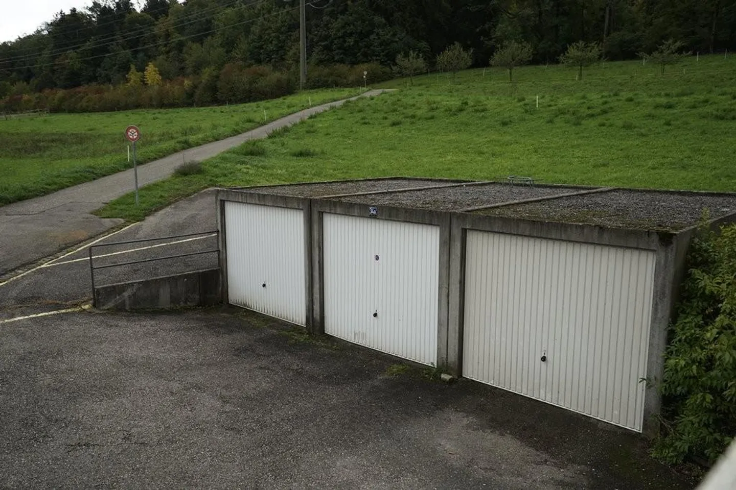 Appartement lumineux de 2,5 pièces avec vue sur la verdure - Photo 8 sur 8
