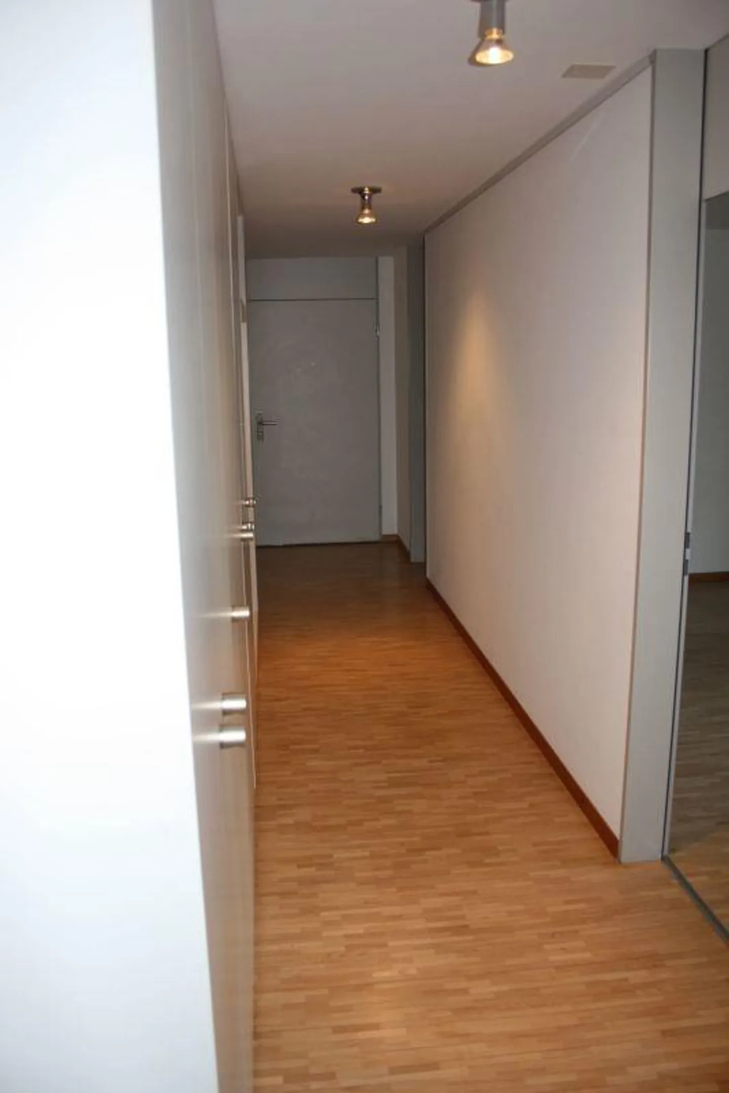 Appartamento moderno e spazioso al 2° piano - Foto 9 di 16