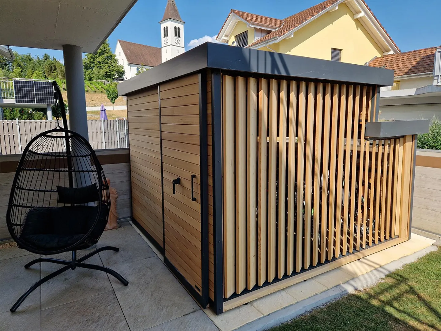 Exklusives 8,5-Zimmer-Einfamilienhaus mit Pool, Sauna & PV-Anlage - Photo 8 of 21