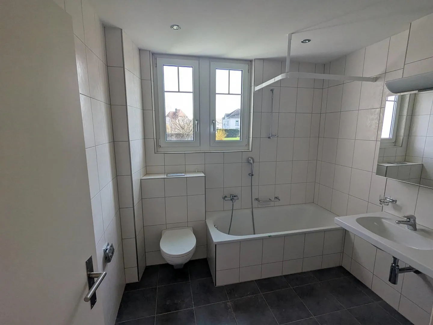 Bella appartamento di 4 stanze nel cuore di Romanshorn. - Foto 5 di 19