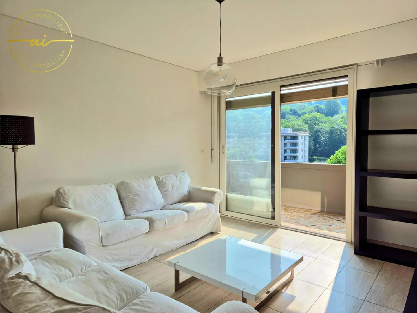 PRACTICAL 3.5-ROOM APARTMENT IN CENTRAL AREA - MENDRISIO - Photo 5 of 13