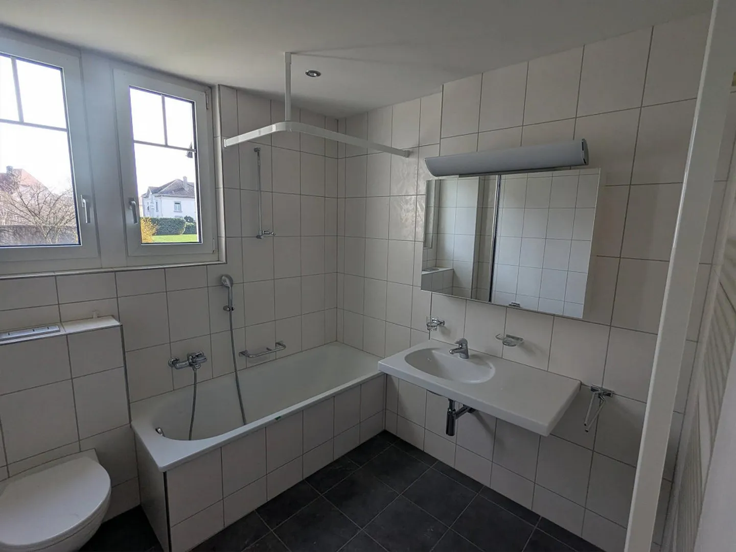 Bella appartamento di 4 stanze nel cuore di Romanshorn. - Foto 4 di 19