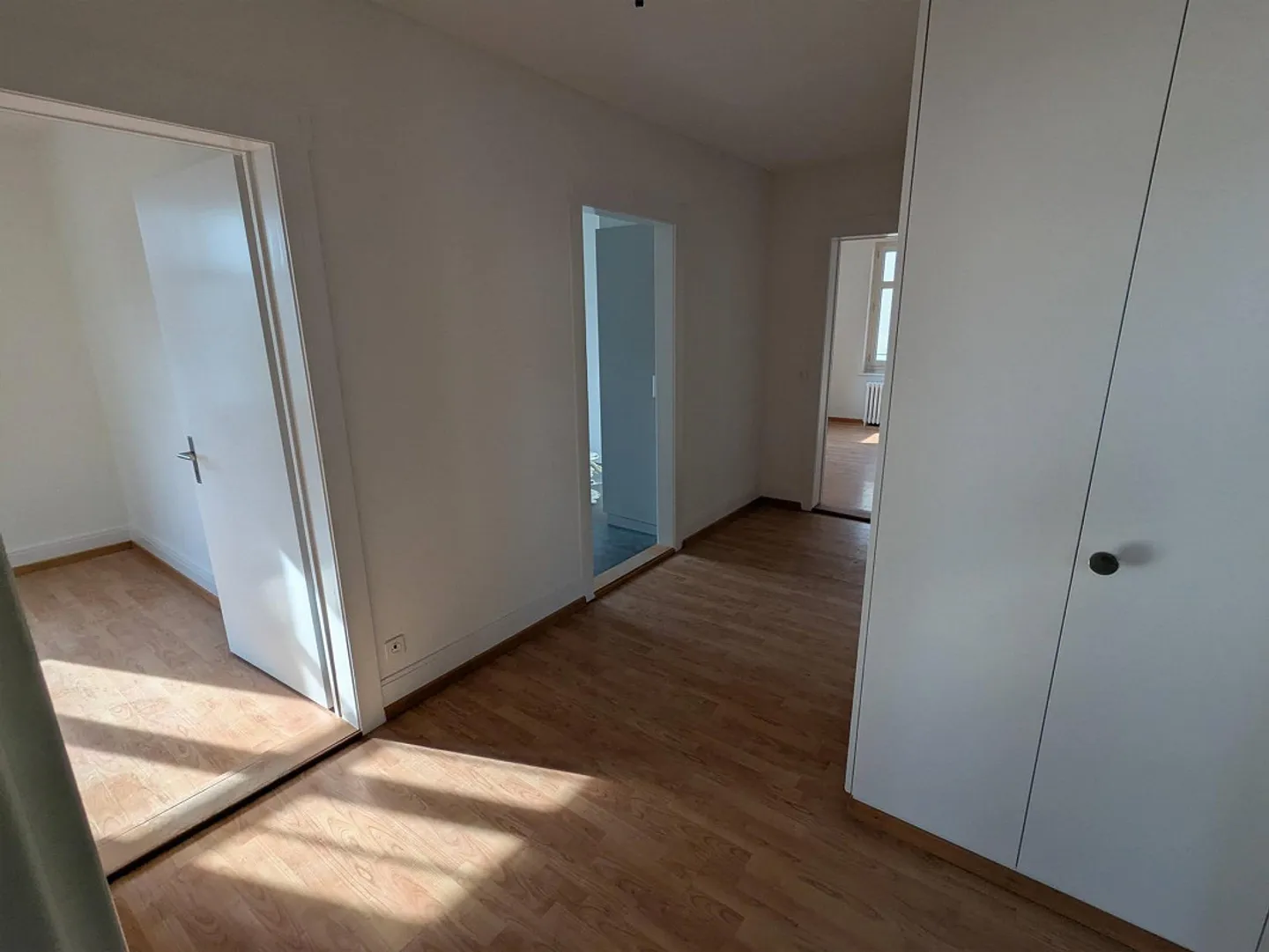 Bella appartamento di 4 stanze nel cuore di Romanshorn. - Foto 9 di 19