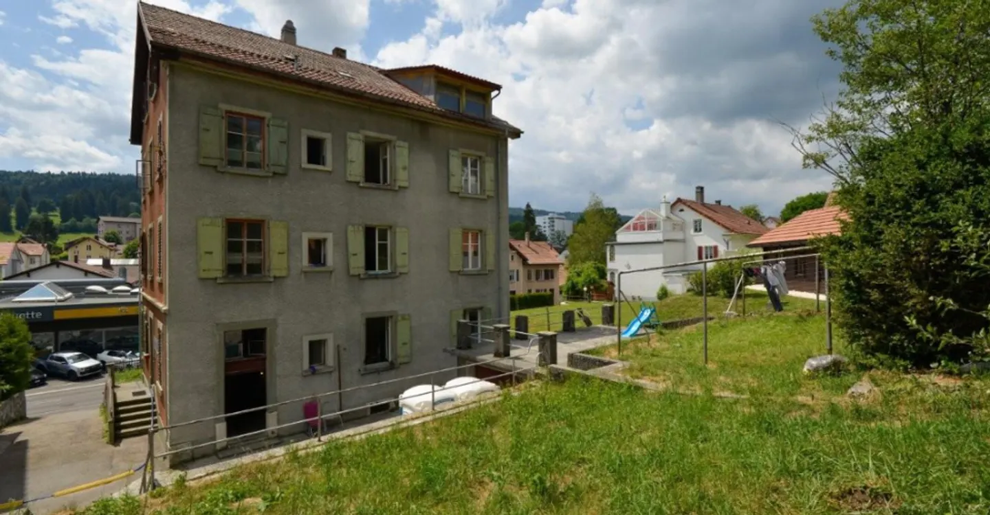 Authentisches Mietgebäude zu verkaufen - Foto 2 von 13