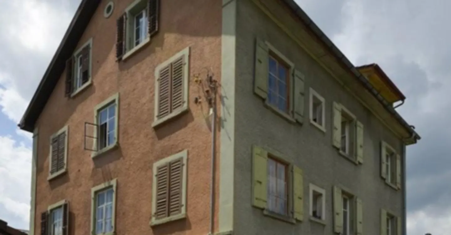 Authentisches Mietgebäude zu verkaufen - Foto 3 von 13