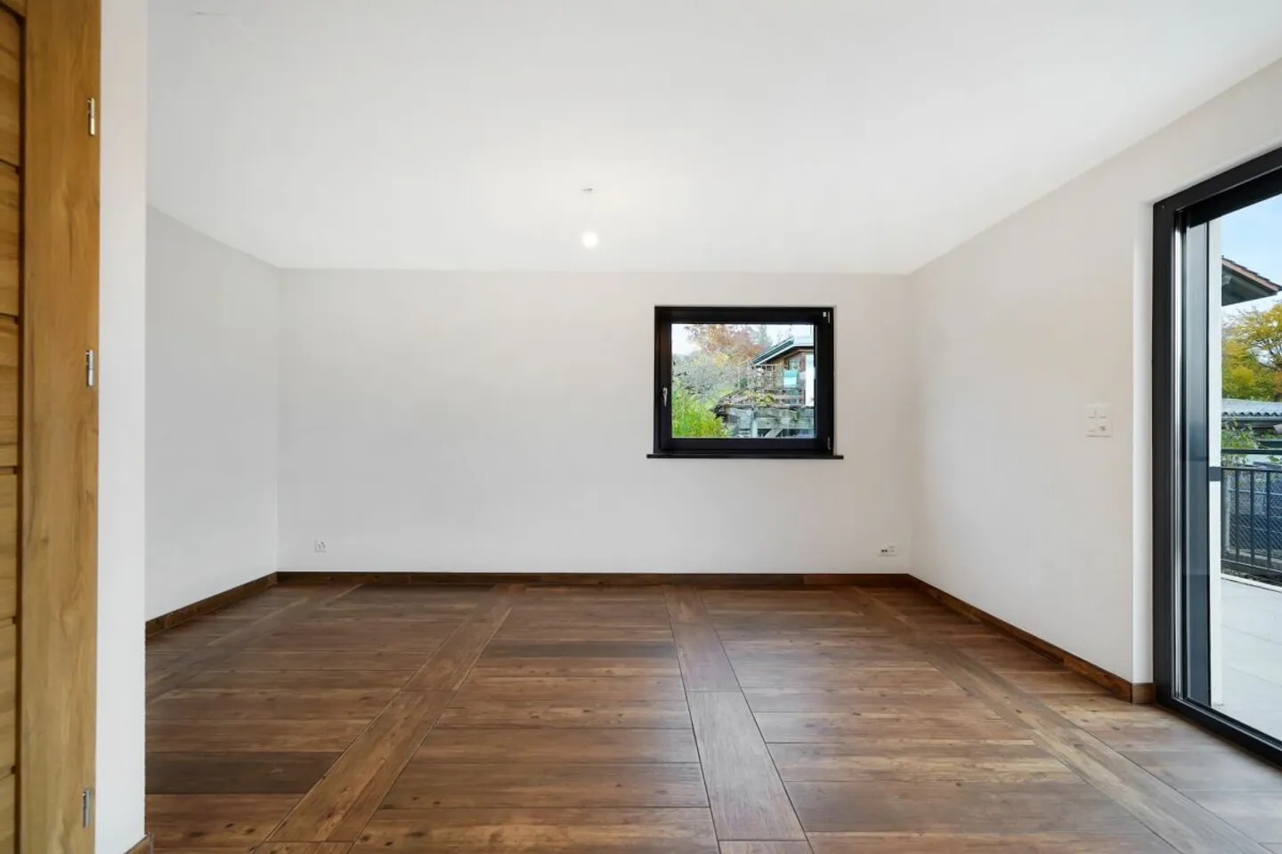 Maison individuelle jumelée neuve avec appartement séparé et grand carport - Photo 5 sur 15