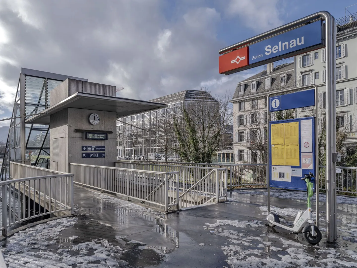 Plug & Play dans le quartier animé 4 - Photo 7 sur 8