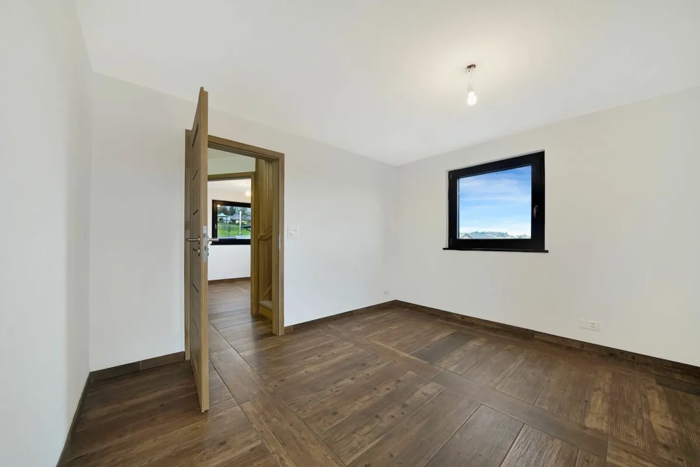 Maison individuelle jumelée neuve avec appartement séparé et grand carport - Photo 9 sur 15