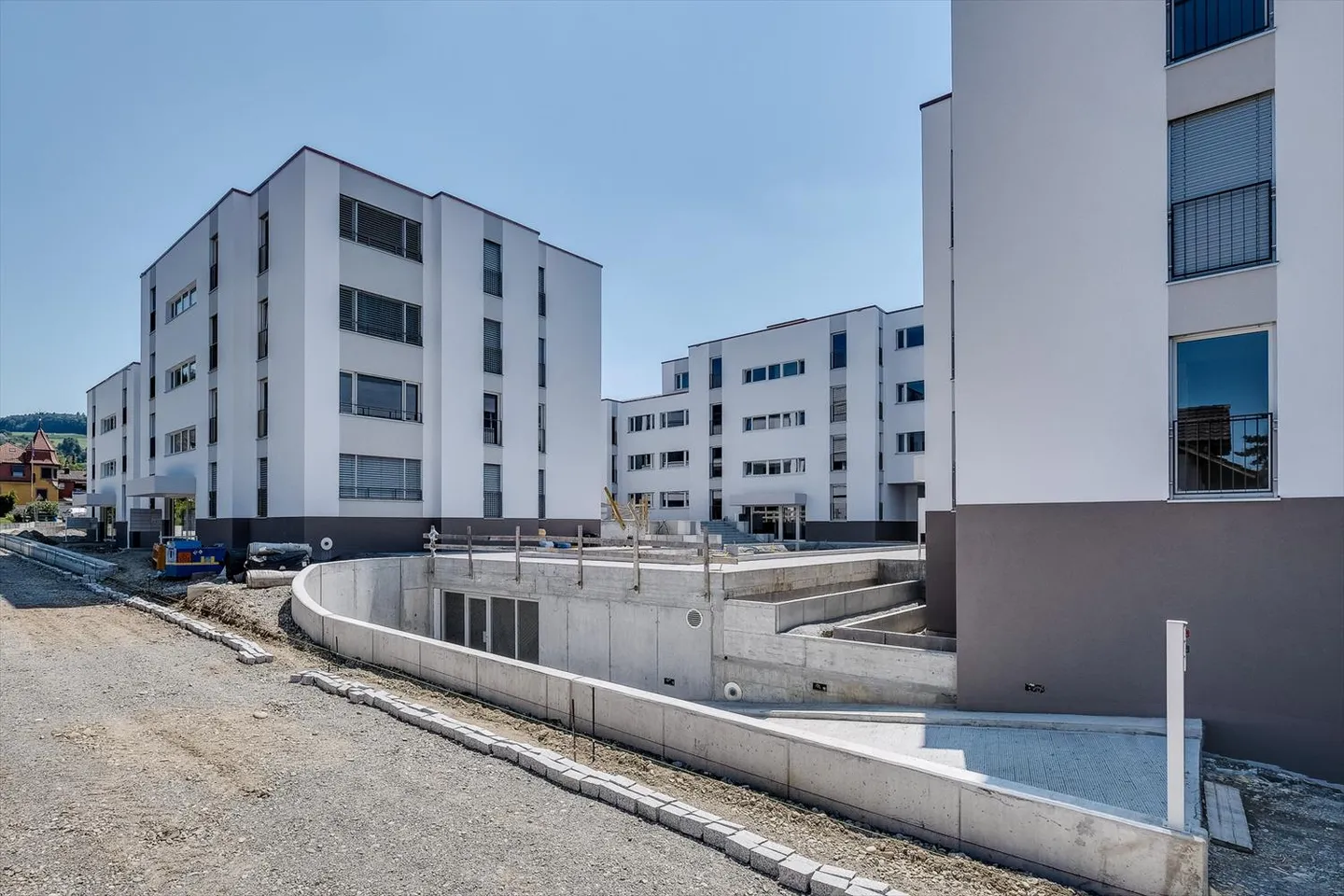 Bereit für den Winter? Einstellhallenplatu zu vermieten. - Foto 1 von 1