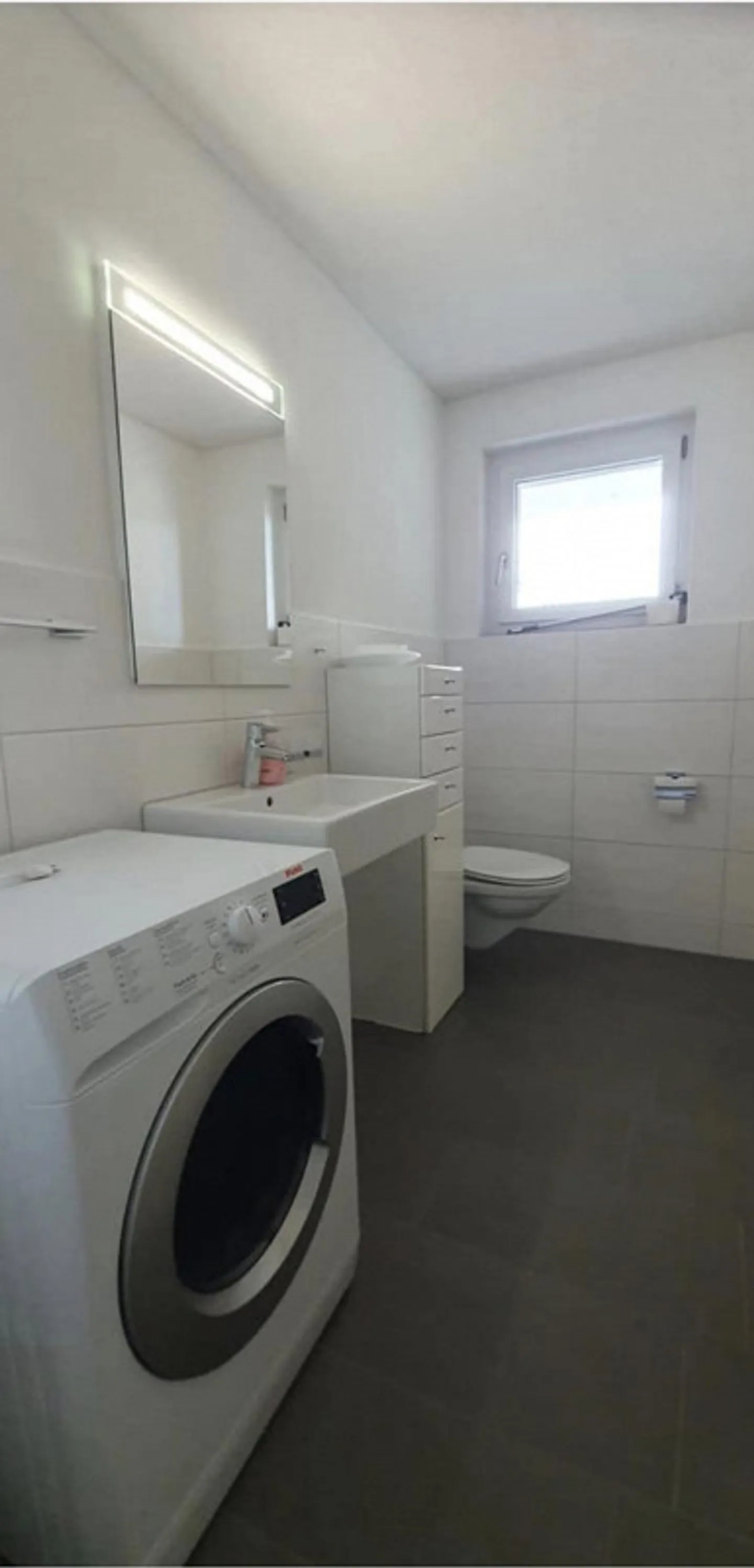 Attractive 2.5-room apartment with large garden - Photo 6 of 9