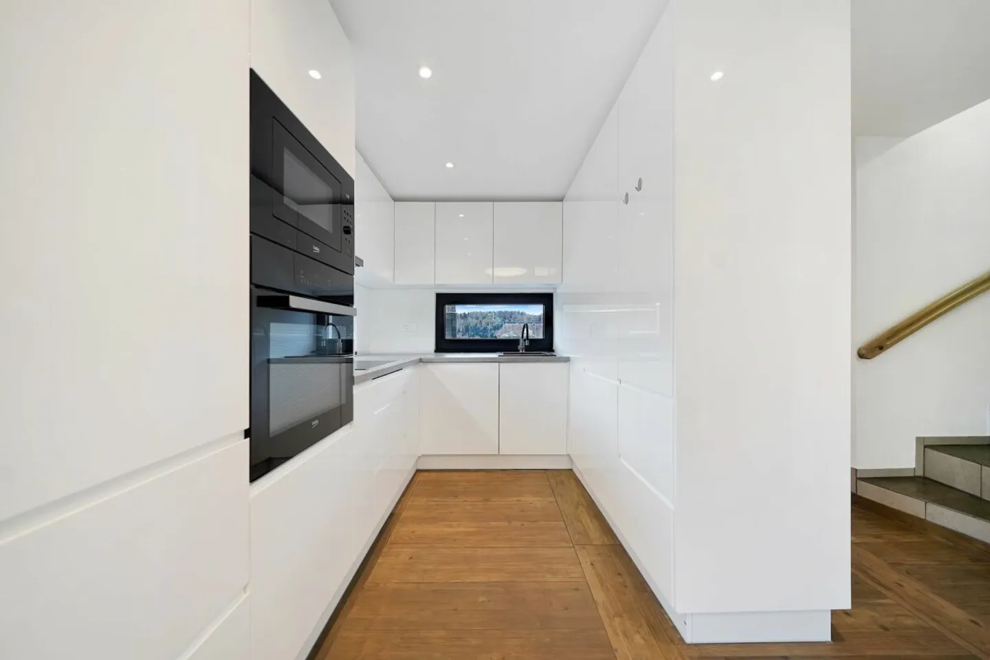 Maison individuelle jumelée neuve avec appartement séparé et grand carport - Photo 7 sur 15