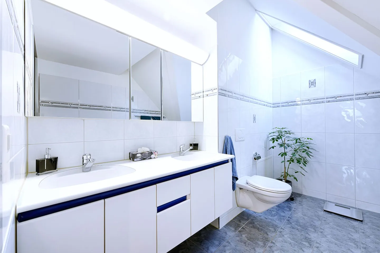 4.5-Zi. Dachmaisonette an ruhiger Lage - Foto 8 von 17