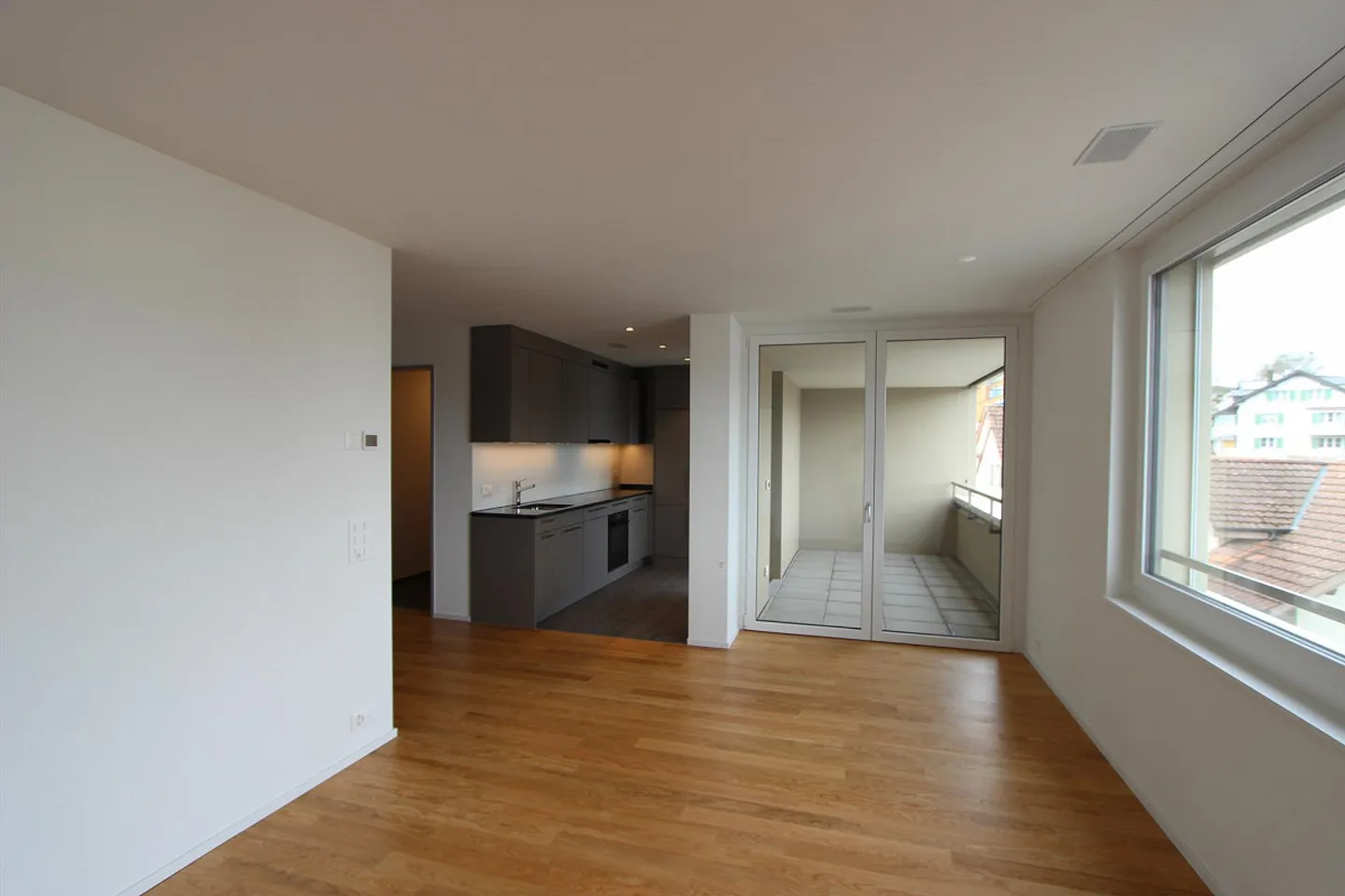 Moderne Wohnung in Pfäffikon - Foto 1 von 7