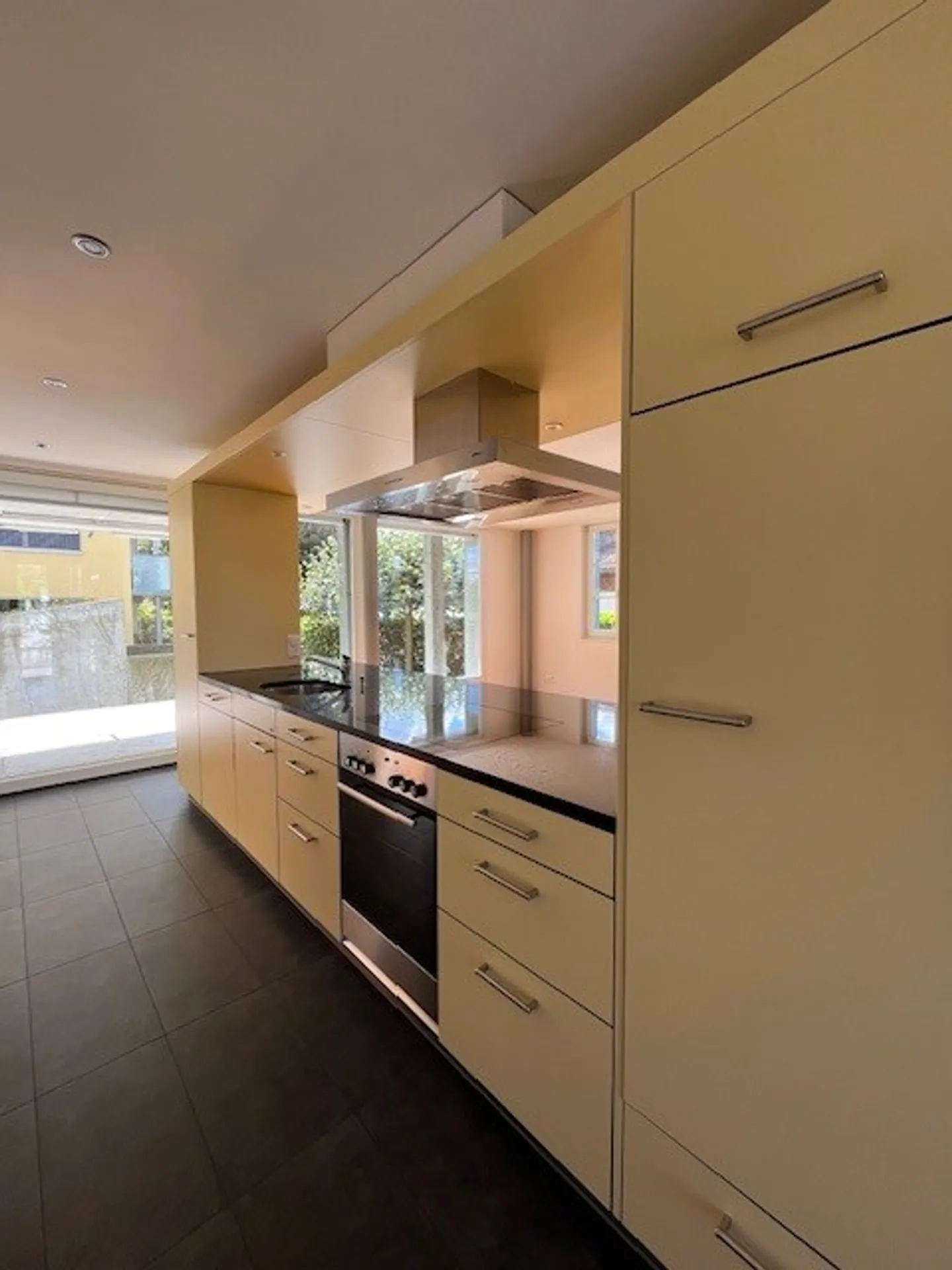 Superbe appartement de 3,5 pièces dans une ferme rénovée à louer (rez-de-chaussée) - Photo 8 sur 8