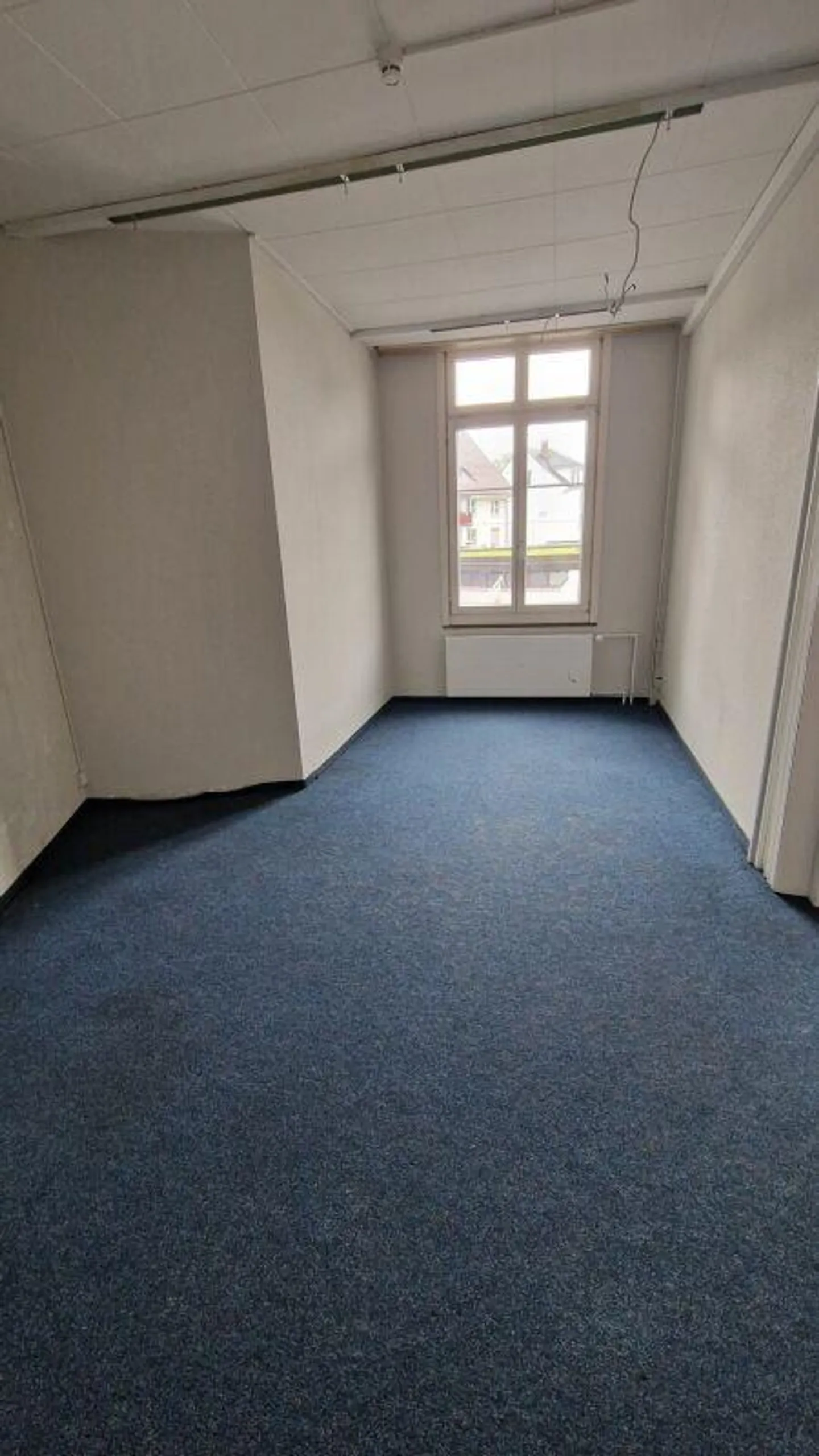 Commercial for rent - Photo 5 of 9