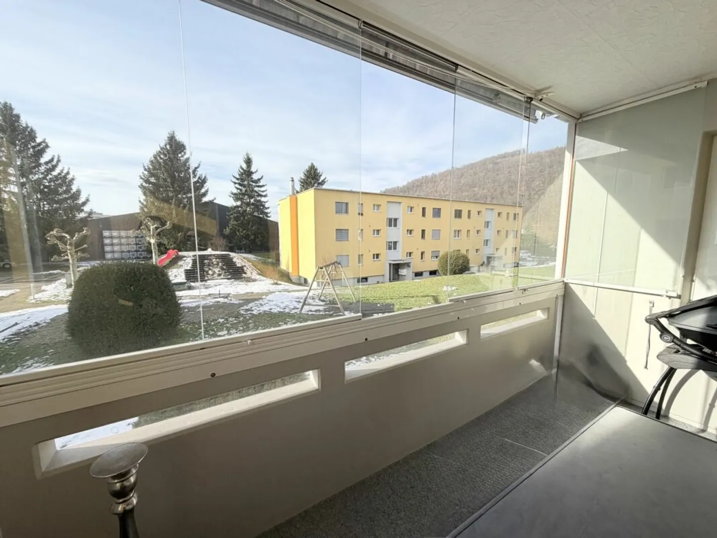 Familienfreundliche 4.5-Zimmerwohnung mit viel Licht und Grünfläche - Foto 10 di 12