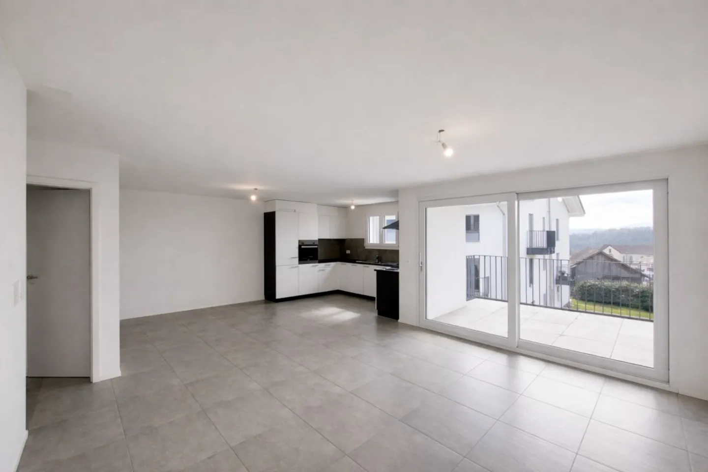 Appartement à louer - Photo 2 sur 13