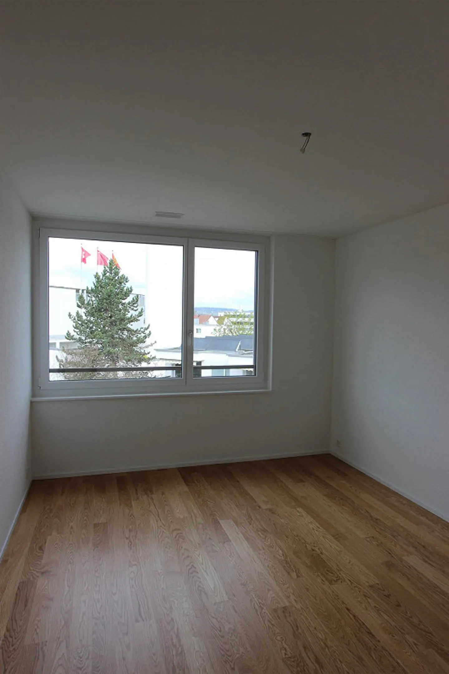 Moderne Wohnung in Pfäffikon - Foto 3 von 7