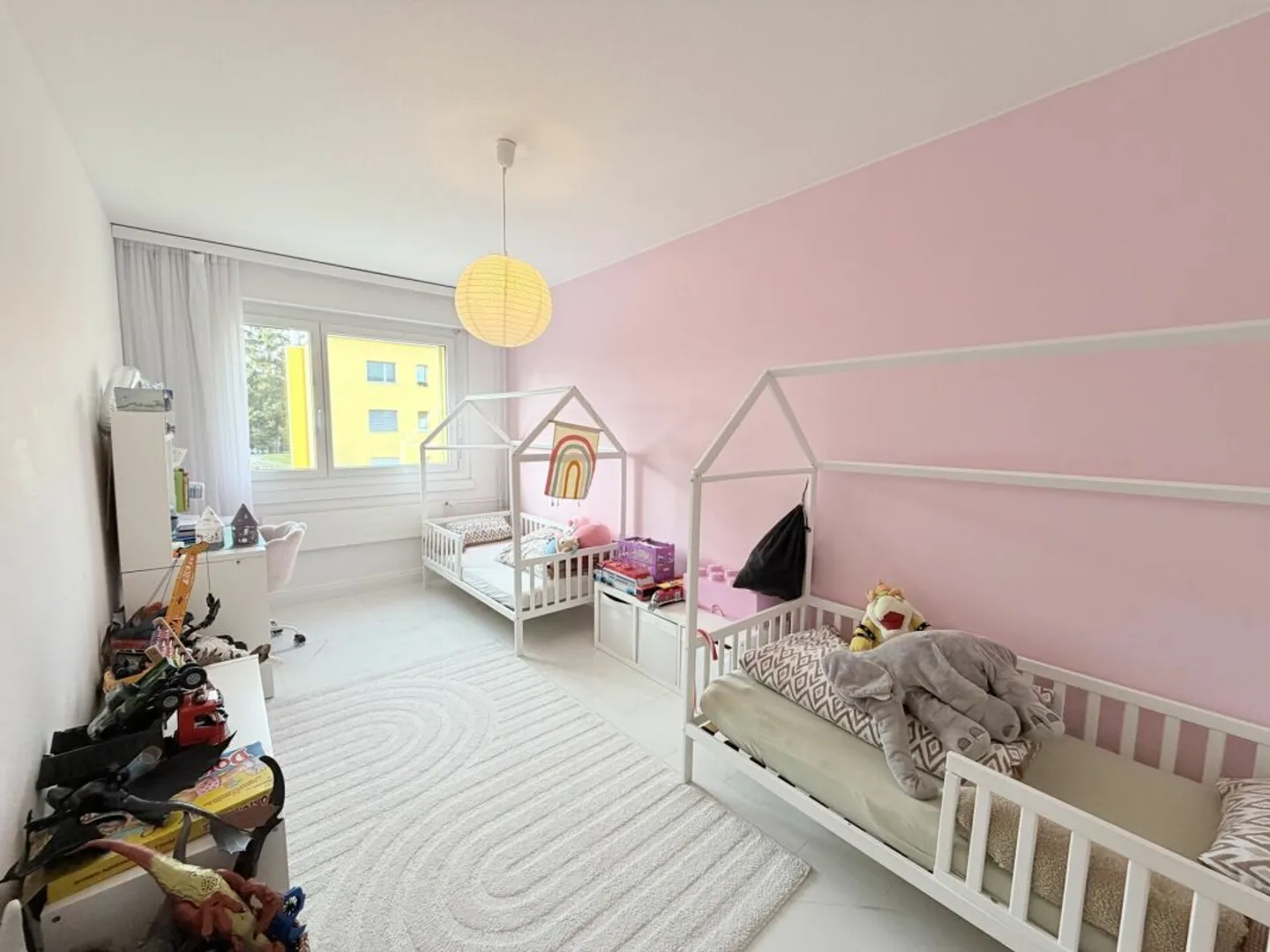 Familienfreundliche 4.5-Zimmerwohnung mit viel Licht und Grünfläche - Foto 7 di 12