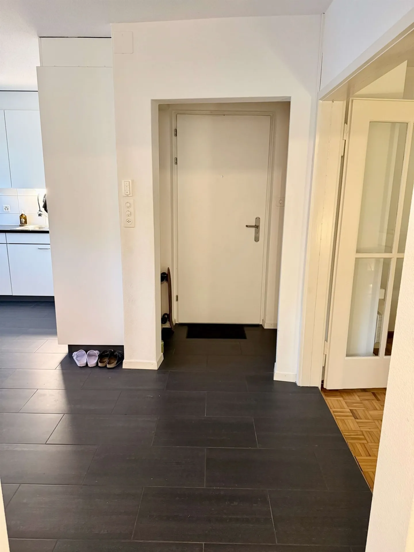 Appartement dans un emplacement calme et verdoyant - Limité jusqu'au 31.03.2028 ! - Photo 2 sur 6