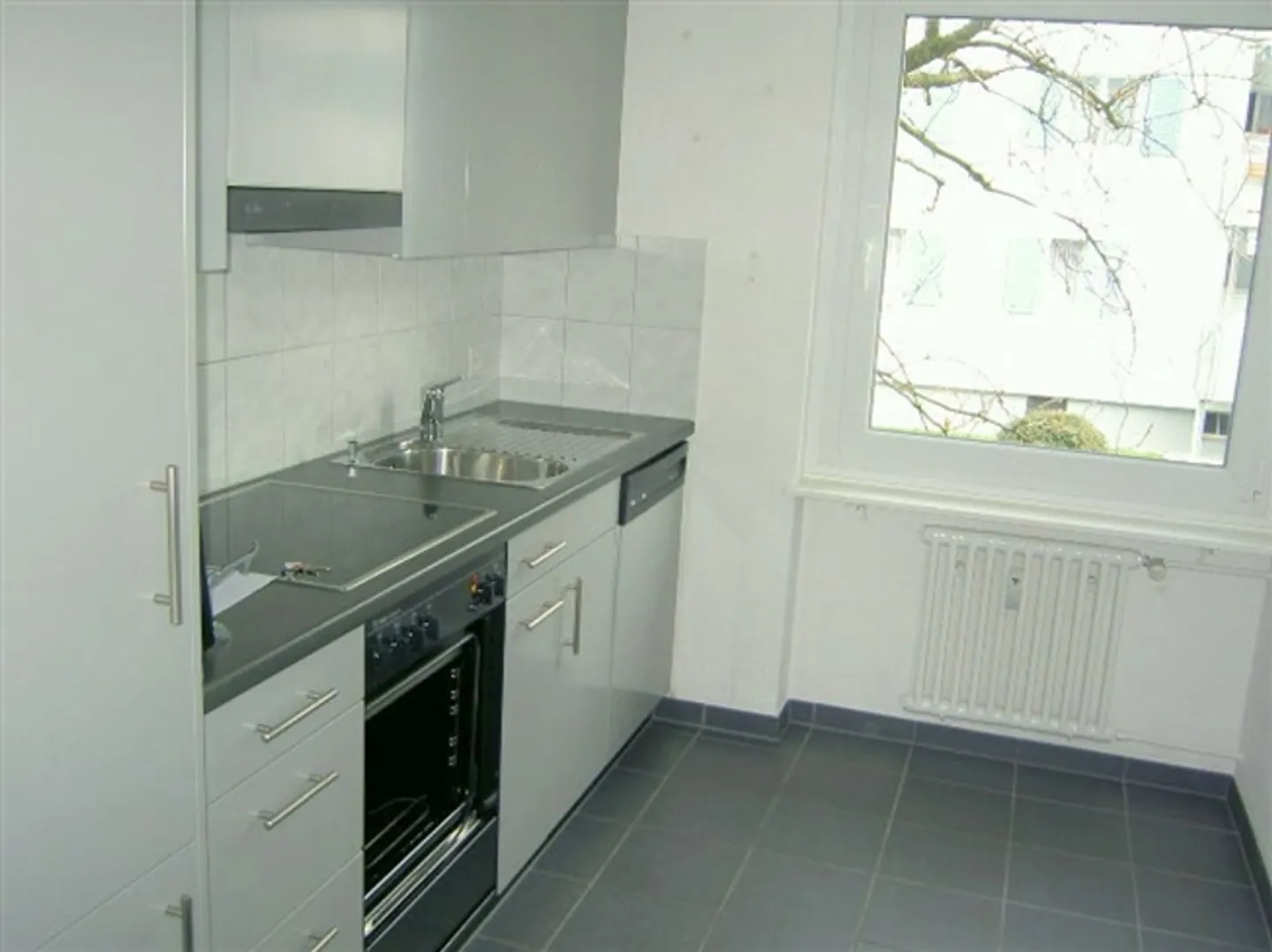 Beautiful 3.5 room apartment, quietly located - Photo 1 of 13